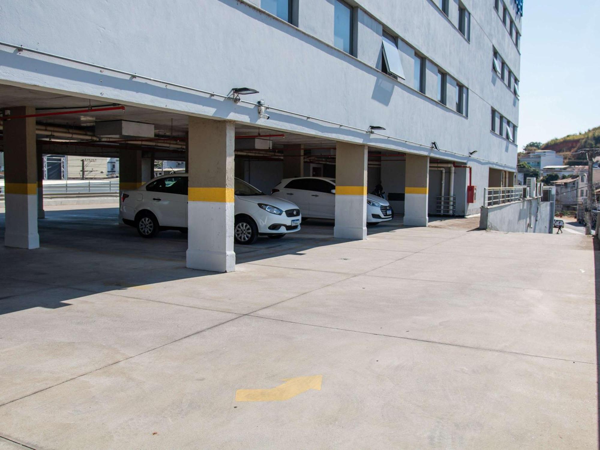 Ibis Budget Itaperuna Luaran gambar