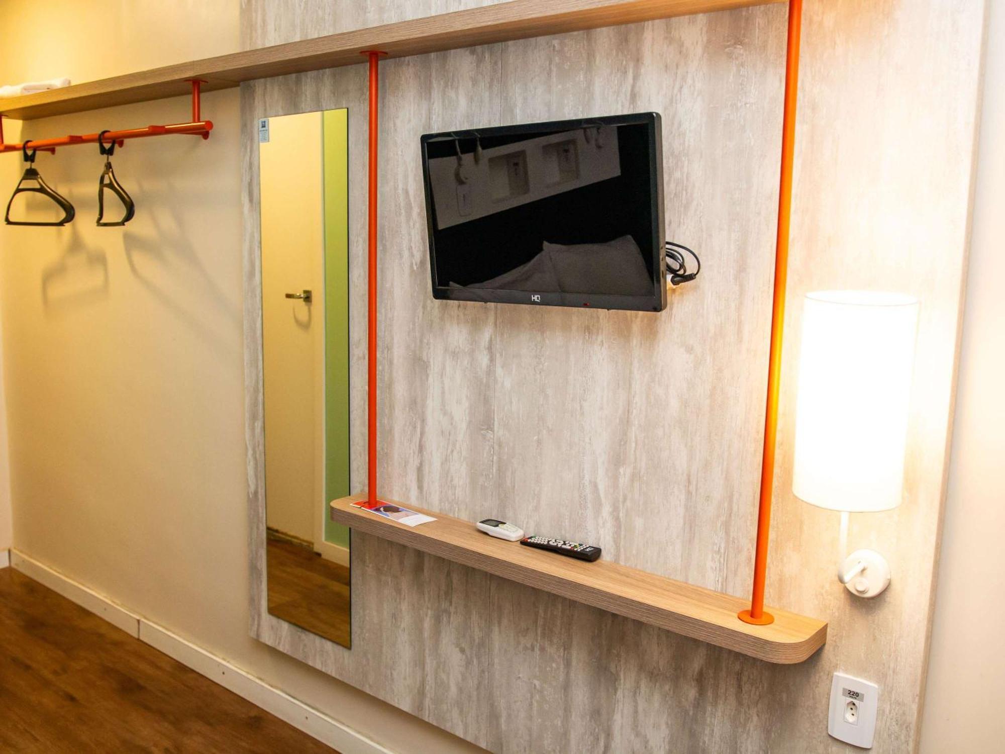 Ibis Budget Itaperuna Luaran gambar