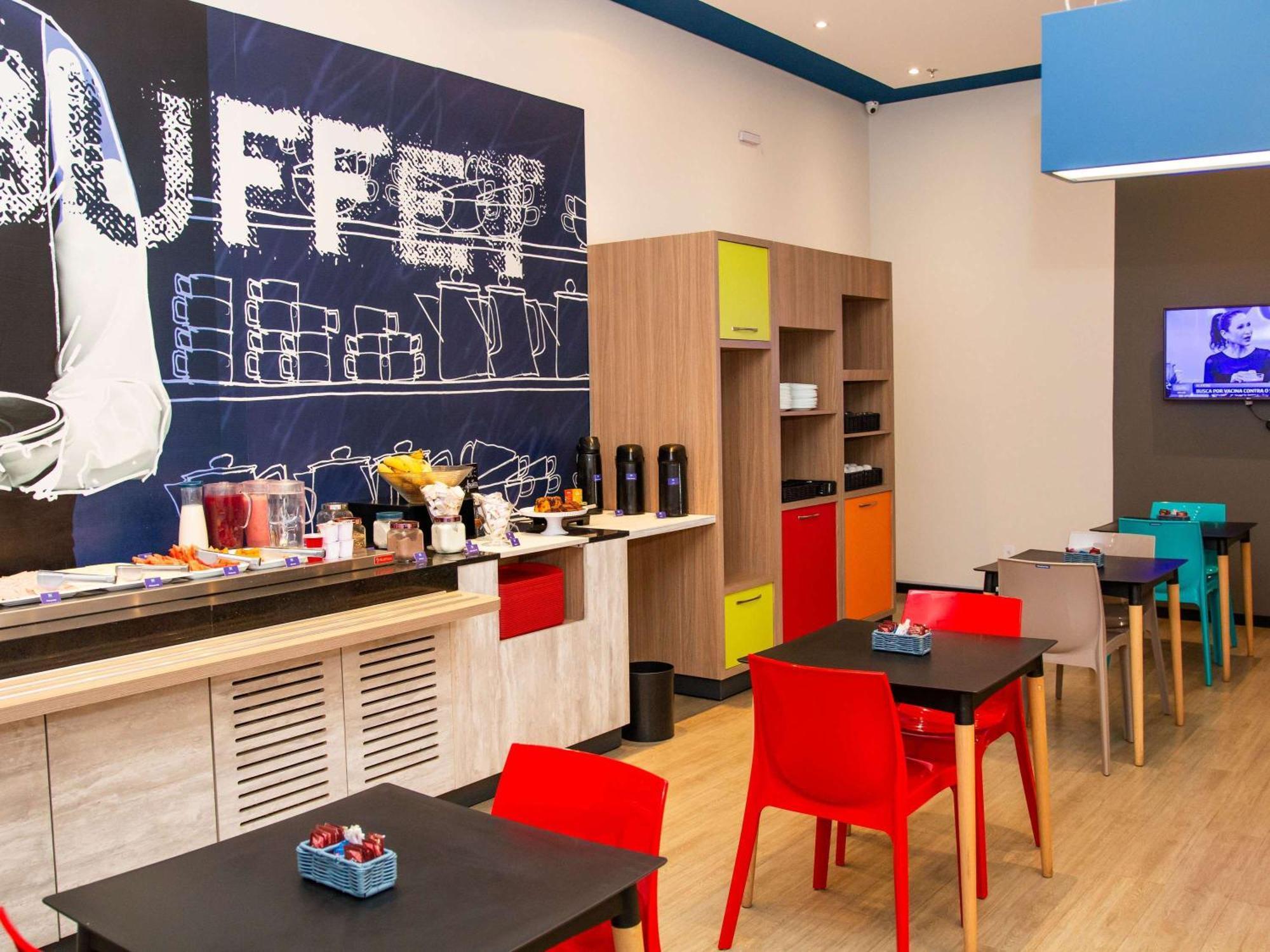 Ibis Budget Itaperuna Luaran gambar