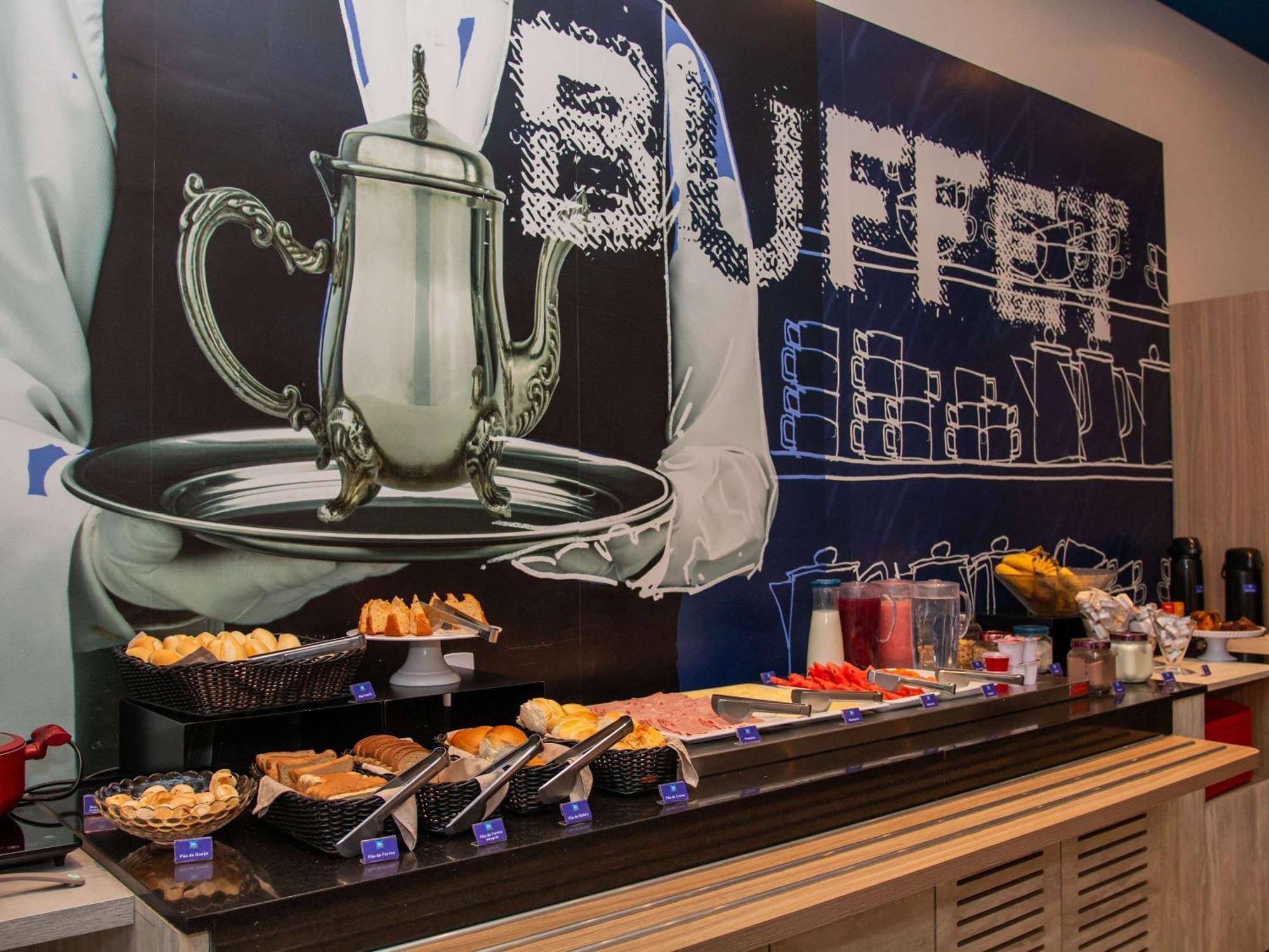 Ibis Budget Itaperuna Luaran gambar